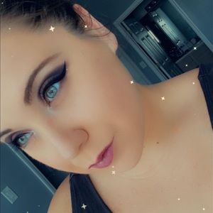 Meet your Posher, Kaitlin